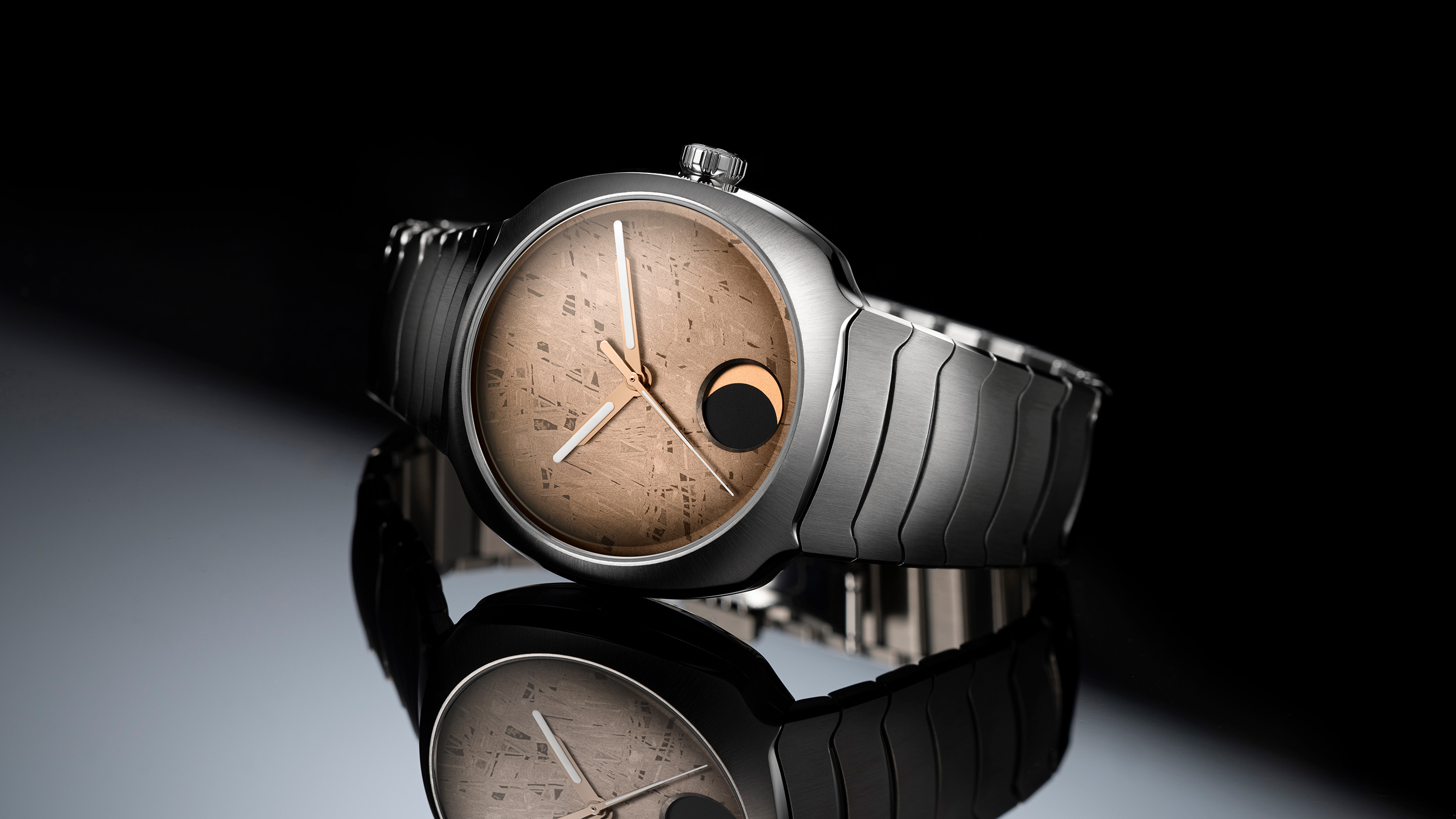 Introducing: H. Moser & Cie. Streamliner Perpetual Moon Concept Meteorite