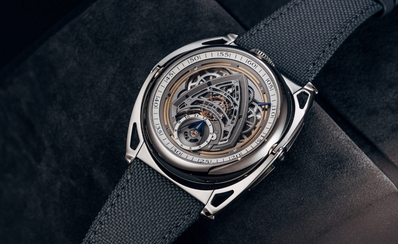 Dubai Watch Week: De Bethune Unveils Doubly Elegant and Classically Cosmic Timepieces